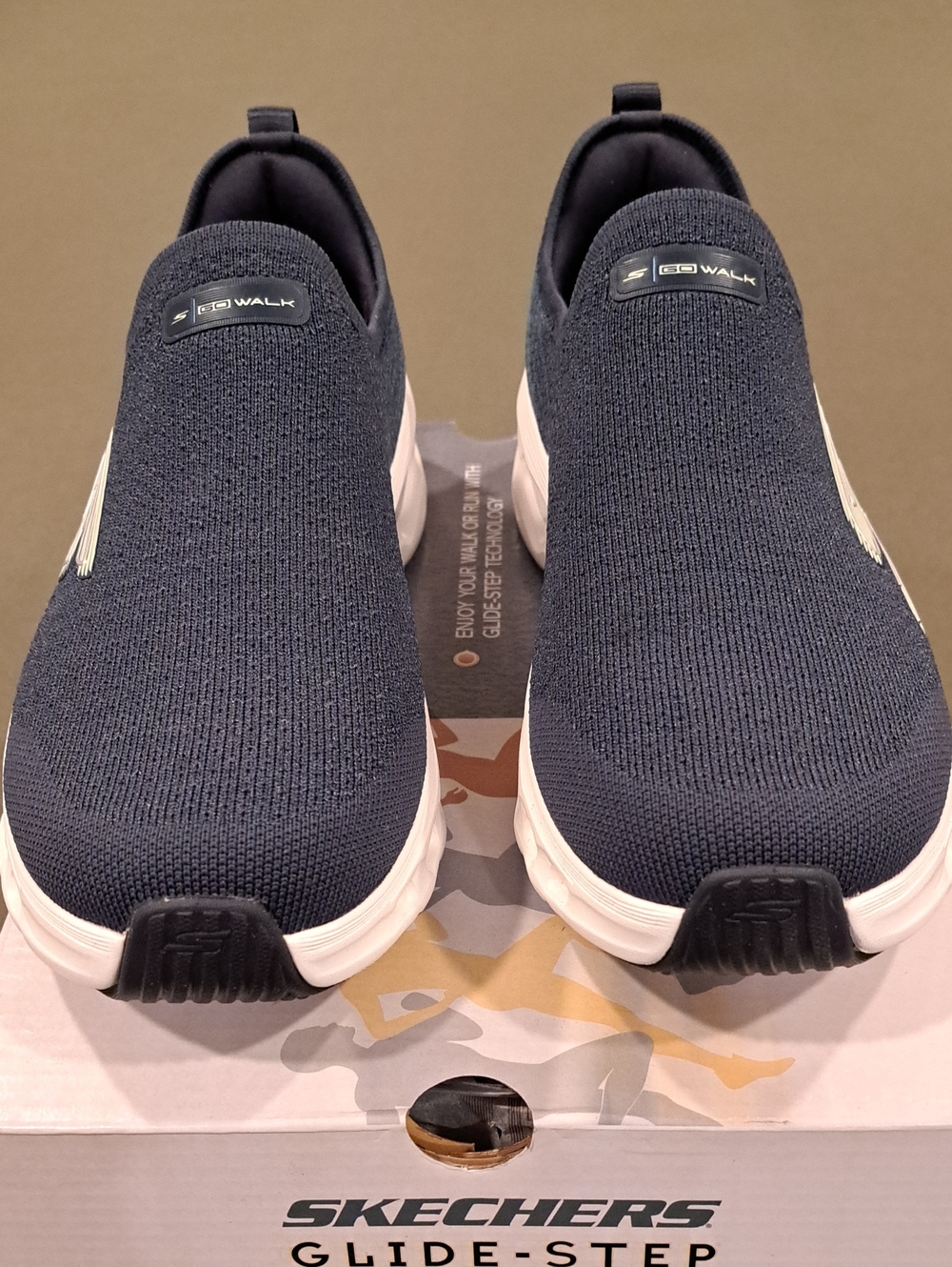 Skechers GO WALK Glide-Step 2.0 - Chelsea - Color: Navy/Blue - Size: Women 8 - Picture 3 of 11